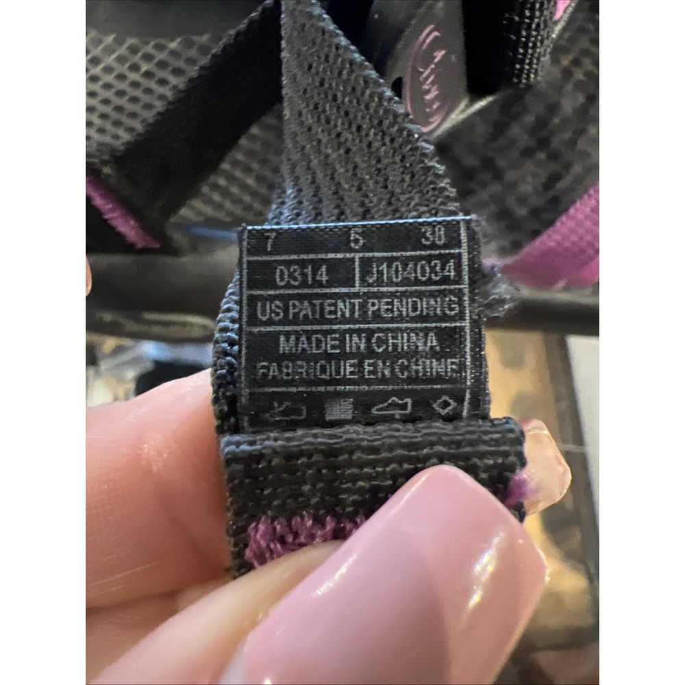 Women's Pink And Purple Strappy Chaco Performance Sandals Size 7 Lake Shoes - Picture 5 of 6